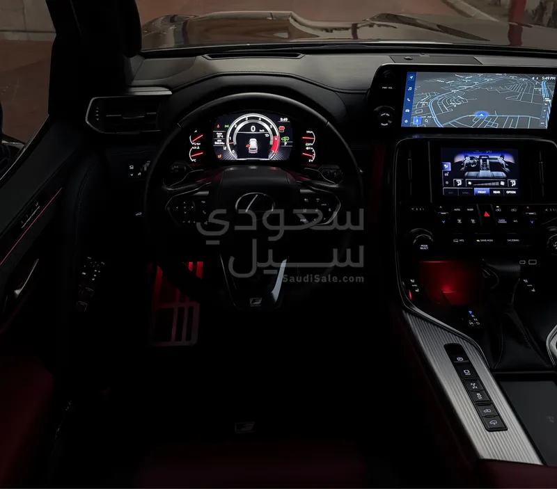 2023 لكزس إل إكس 600 إف