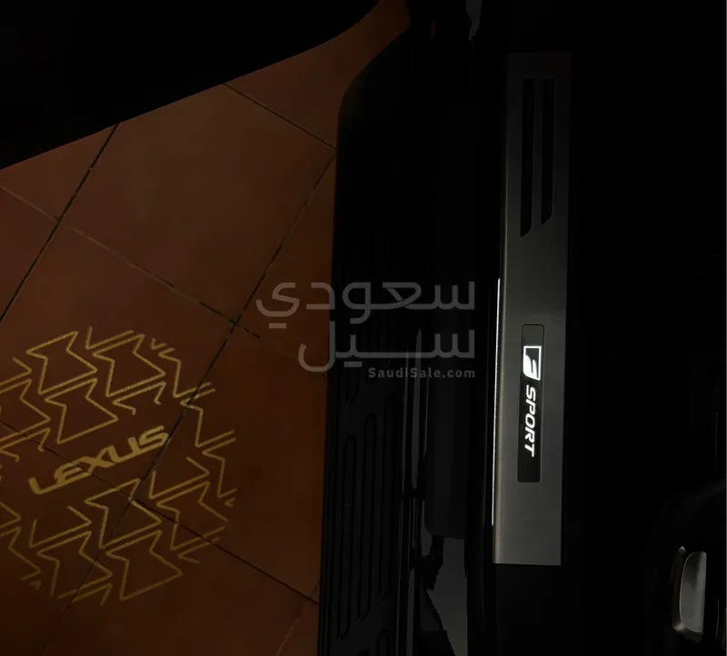 2023 لكزس إل إكس 600 إف