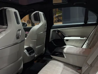 2026 بي ام دبليو الفئة السابعة 735أي