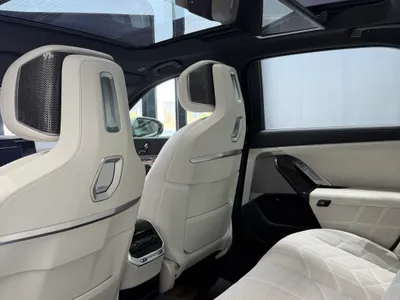 2026 بي ام دبليو الفئة السابعة 735أي