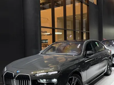 2026 بي ام دبليو الفئة السابعة 735أي