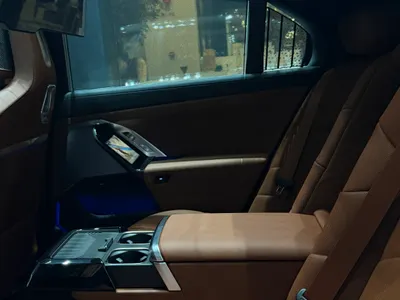 2026 بي ام دبليو الفئة السابعة 735أي