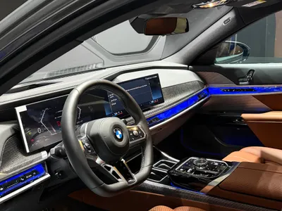 2026 بي ام دبليو الفئة السابعة 735أي