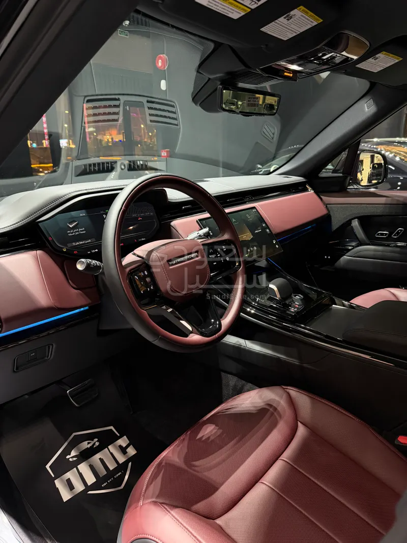 2025 لاند روفر رينج روفر سبورت اتش اس اي