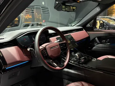 2025 لاند روفر رينج روفر سبورت اتش اس اي