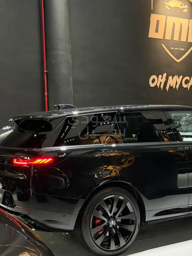 2025 لاند روفر رينج روفر سبورت اتش اس اي