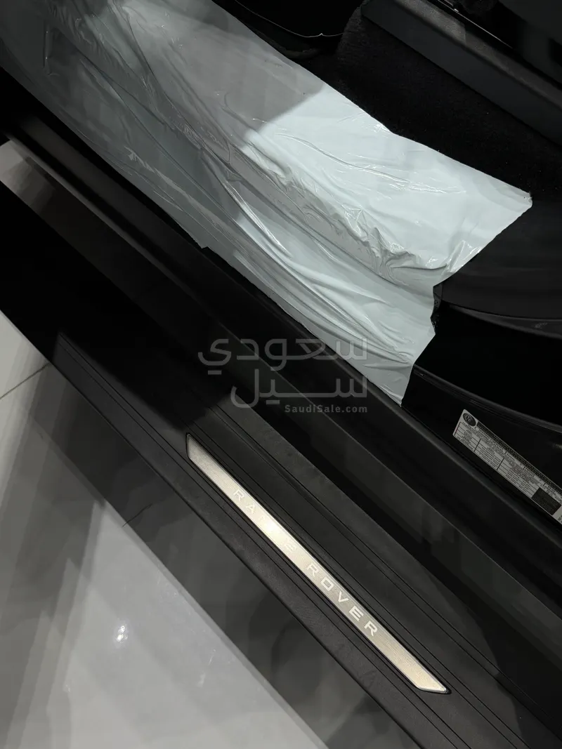 2025 لاند روفر رينج روفر سبورت اتش اس اي