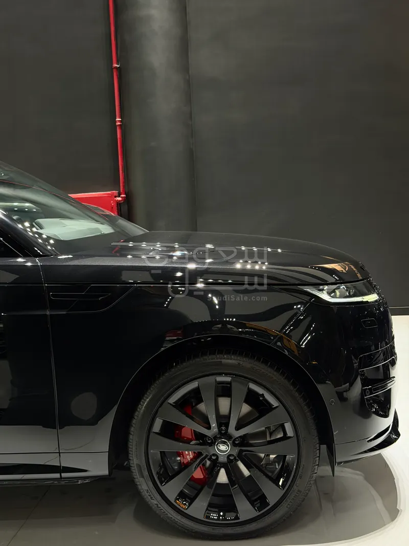 2025 لاند روفر رينج روفر سبورت اتش اس اي