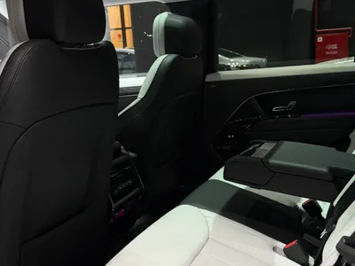 2025 لاند روفر رينج روفر سبورت اتش اس اي