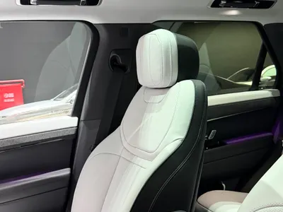 2025 لاند روفر رينج روفر سبورت اتش اس اي