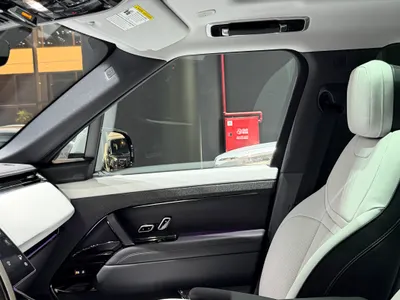 2025 لاند روفر رينج روفر سبورت اتش اس اي