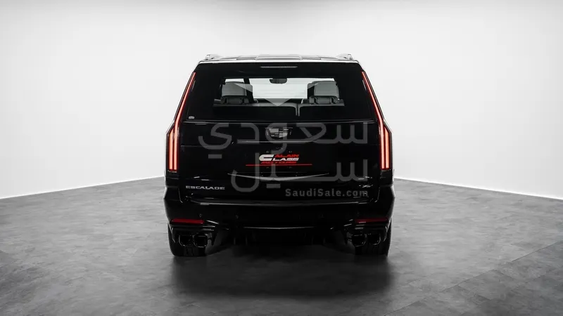 2025 كاديلاك اسكاليد في