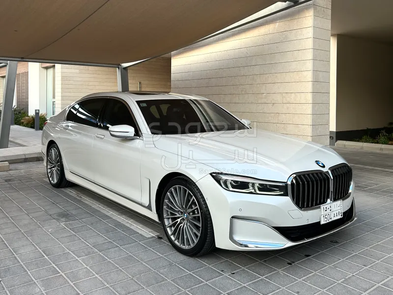 2022 بي ام دبليو الفئة السابعة 730 إل أي