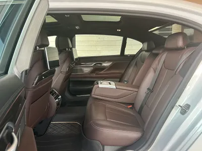 2022 بي ام دبليو الفئة السابعة 730 إل أي