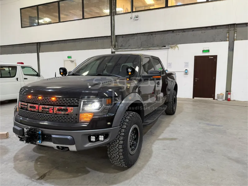 2014 فورد اف 150 اس في تي رابتر