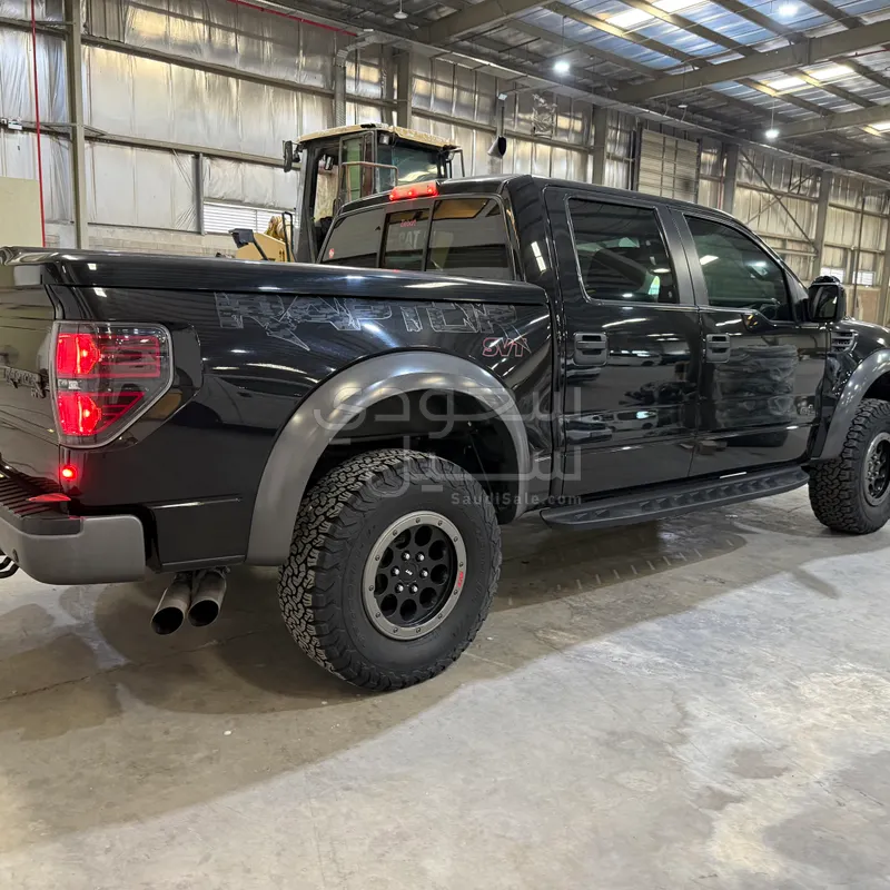 2014 فورد اف 150 اس في تي رابتر