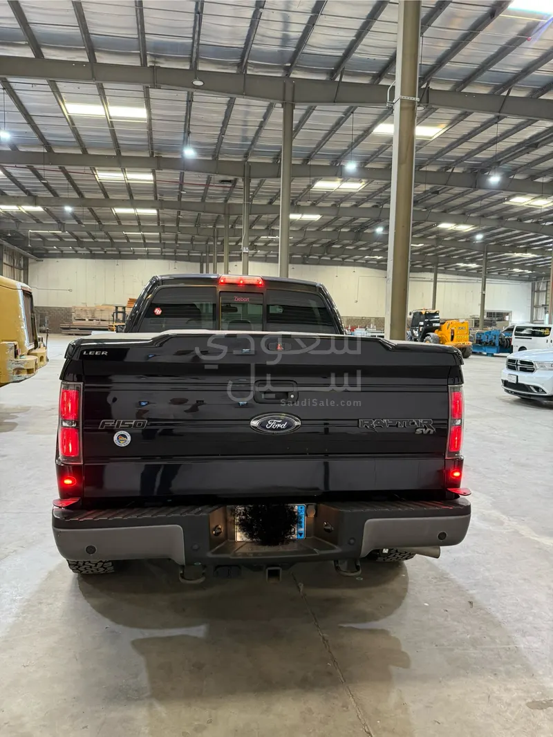 2014 فورد اف 150 اس في تي رابتر