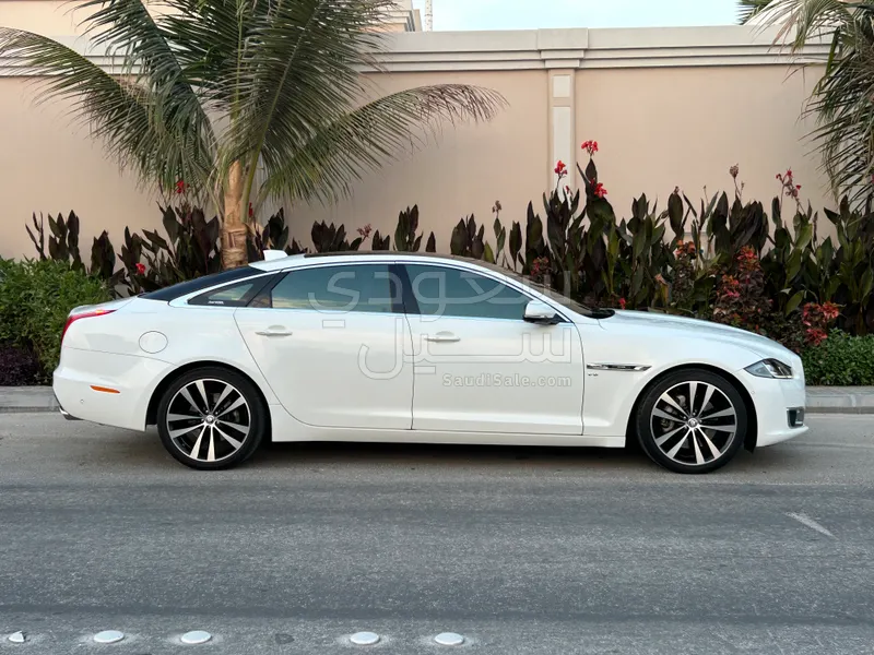 2019 Jaguar XJL Portfolio