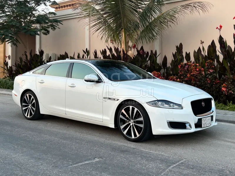 2019 Jaguar XJL Portfolio