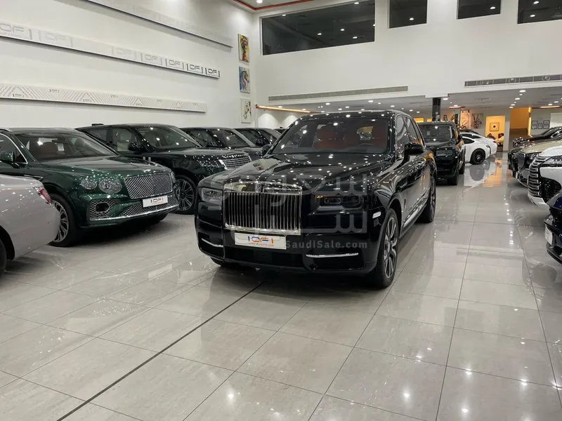 2023 رولز رويس كولينان سلفر بادج