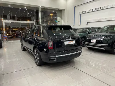 2023 رولز رويس كولينان سلفر بادج