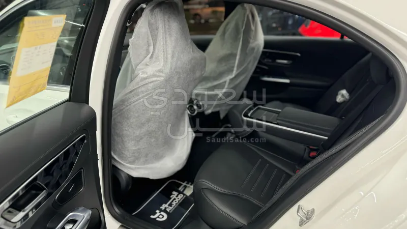 2025 مرسيدس - بنز سي 200