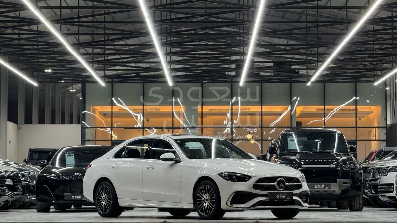 2025 مرسيدس - بنز سي 200