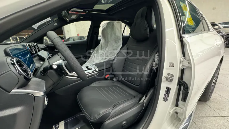 2025 مرسيدس - بنز سي 200