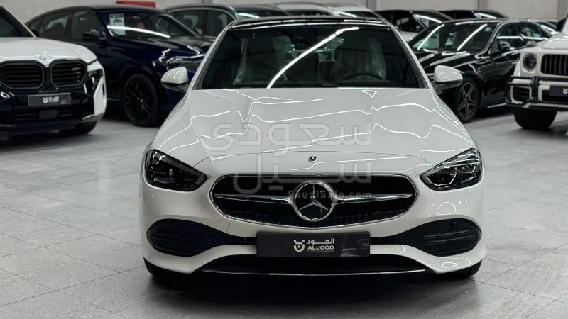 2025 مرسيدس - بنز سي 200