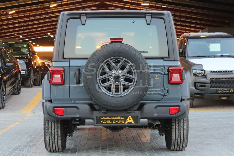 2025 جييب رانجلر سبورت