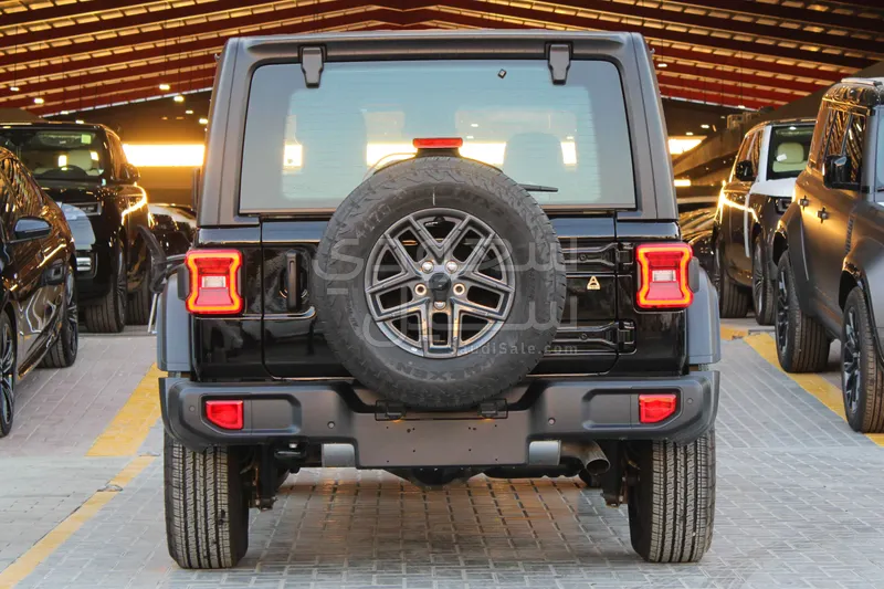 2025 جييب رانجلر سبورت