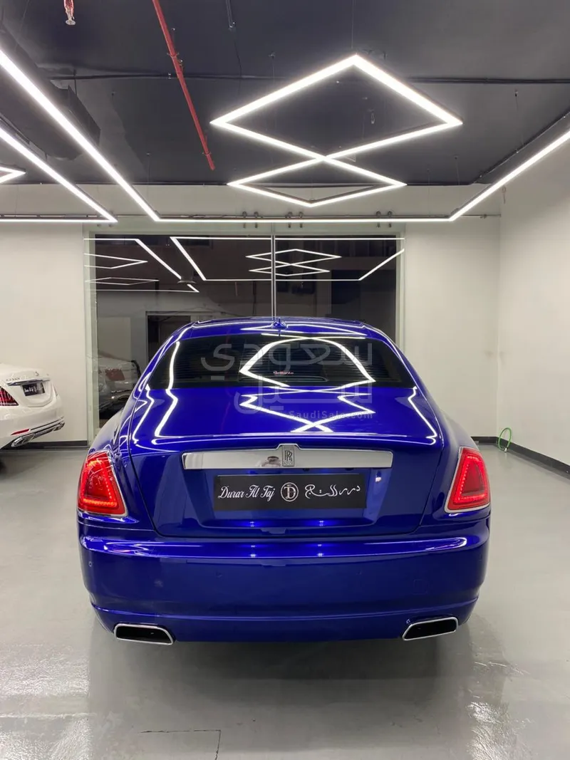 2016 رولز رويس قوست