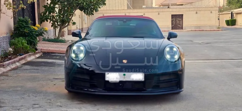 2025 بورش 911 كاريرا كابريوليه
