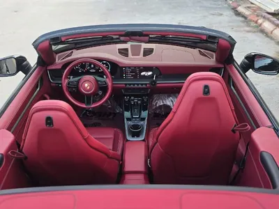 2025 بورش 911 كاريرا كابريوليه