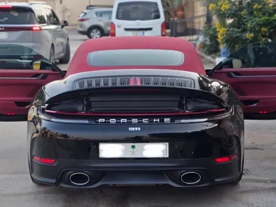 2025 بورش 911 كاريرا كابريوليه