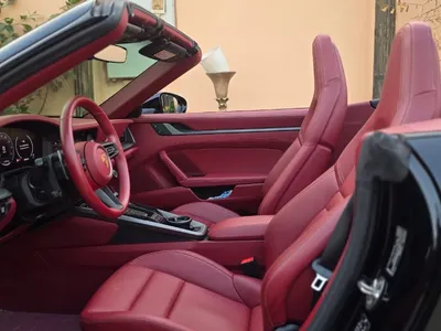 2025 بورش 911 كاريرا كابريوليه