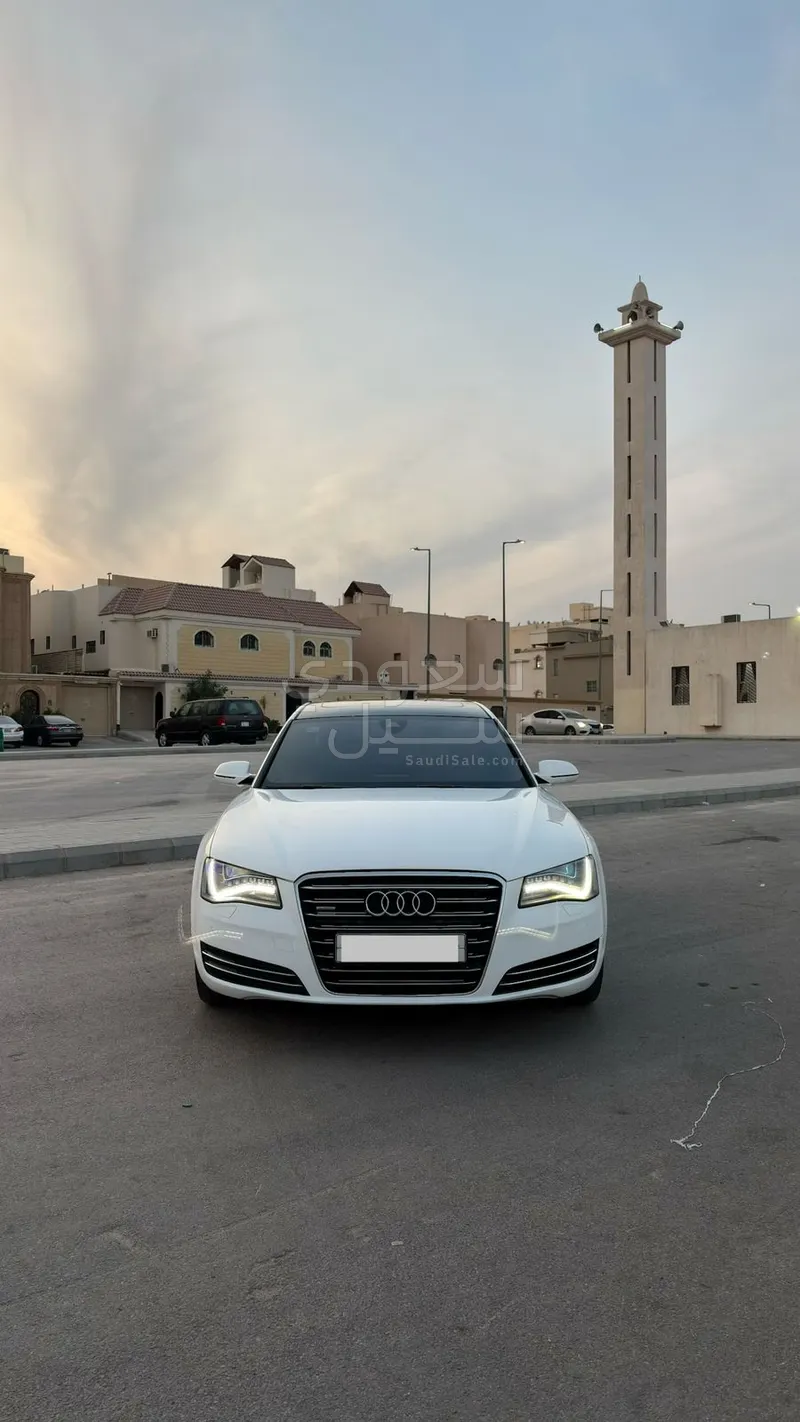 2014 اودي اي 8 ال النسخة السعودية