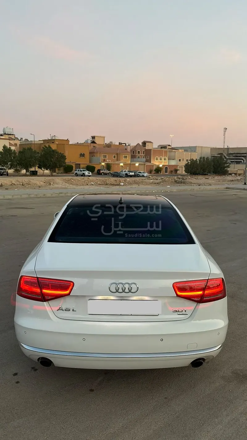 2014 اودي اي 8 ال النسخة السعودية