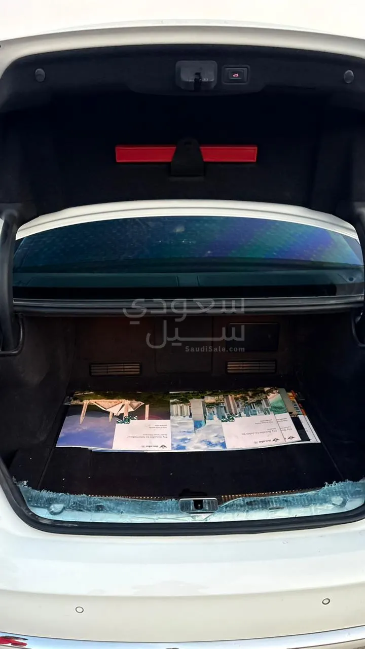 2014 اودي اي 8 ال النسخة السعودية