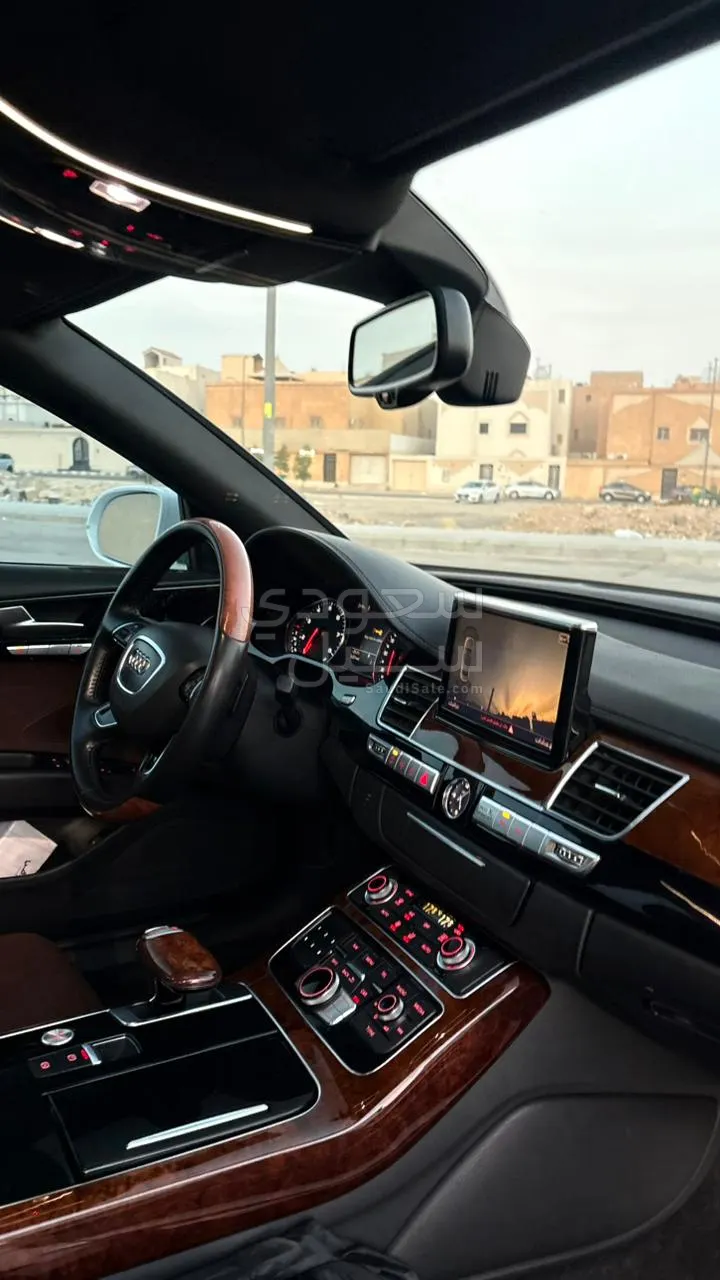 2014 اودي اي 8 ال النسخة السعودية