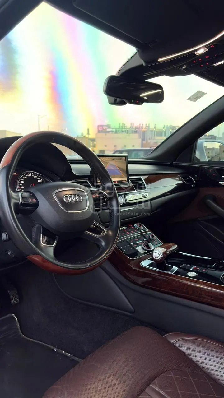 2014 اودي اي 8 ال النسخة السعودية