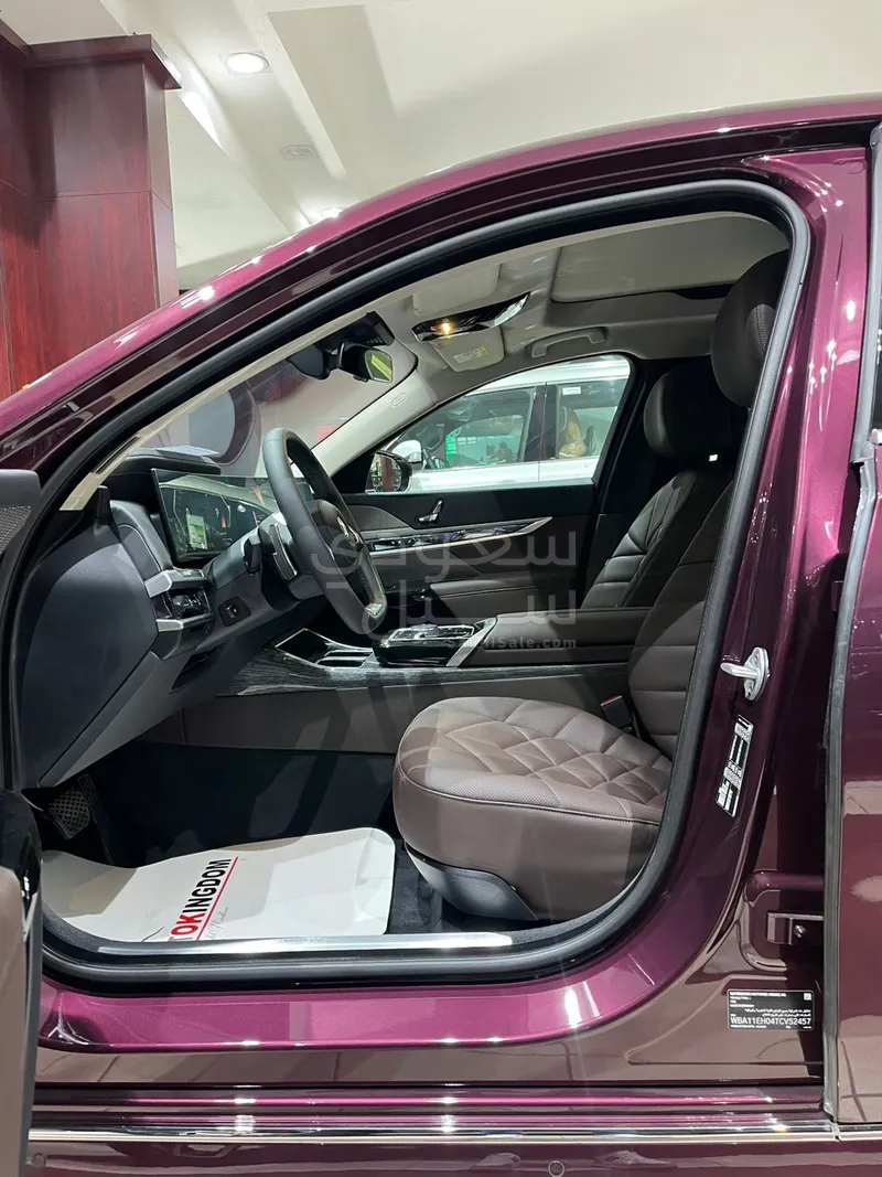 2026 بي ام دبليو الفئة السابعة 735 إل أي