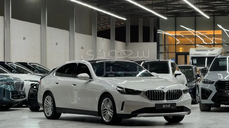 2024 BMW 5 Series 520i