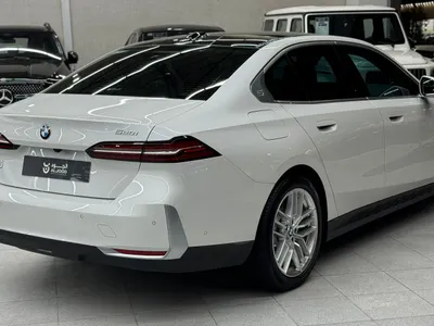 2024 BMW 5 Series 520i