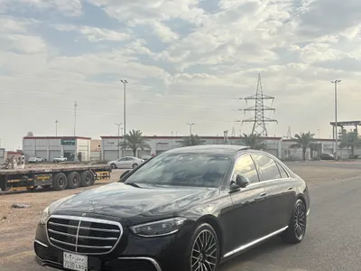 2023 مرسيدس - بنز سي 450 أي إم جي