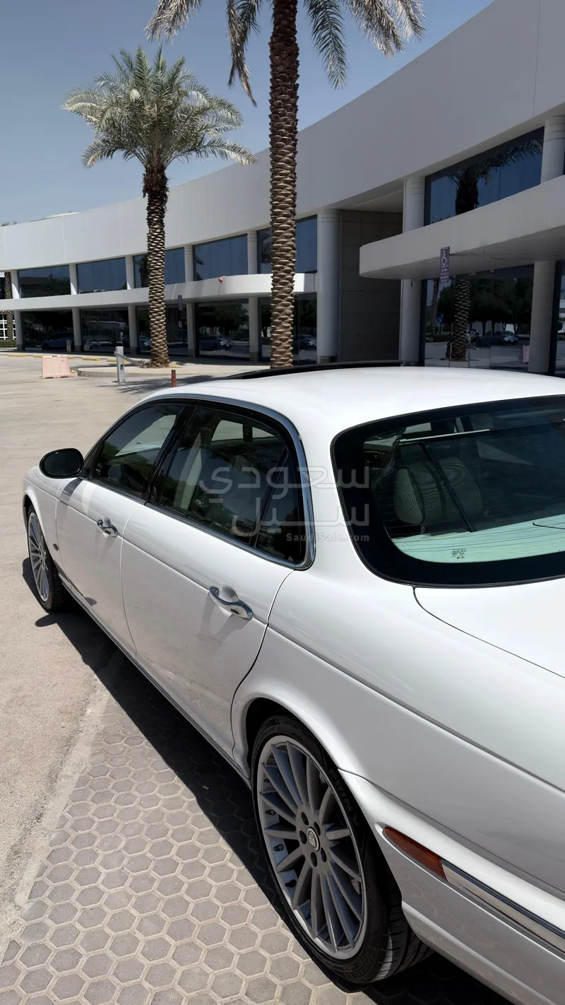 2006 جاكوار اكس جي