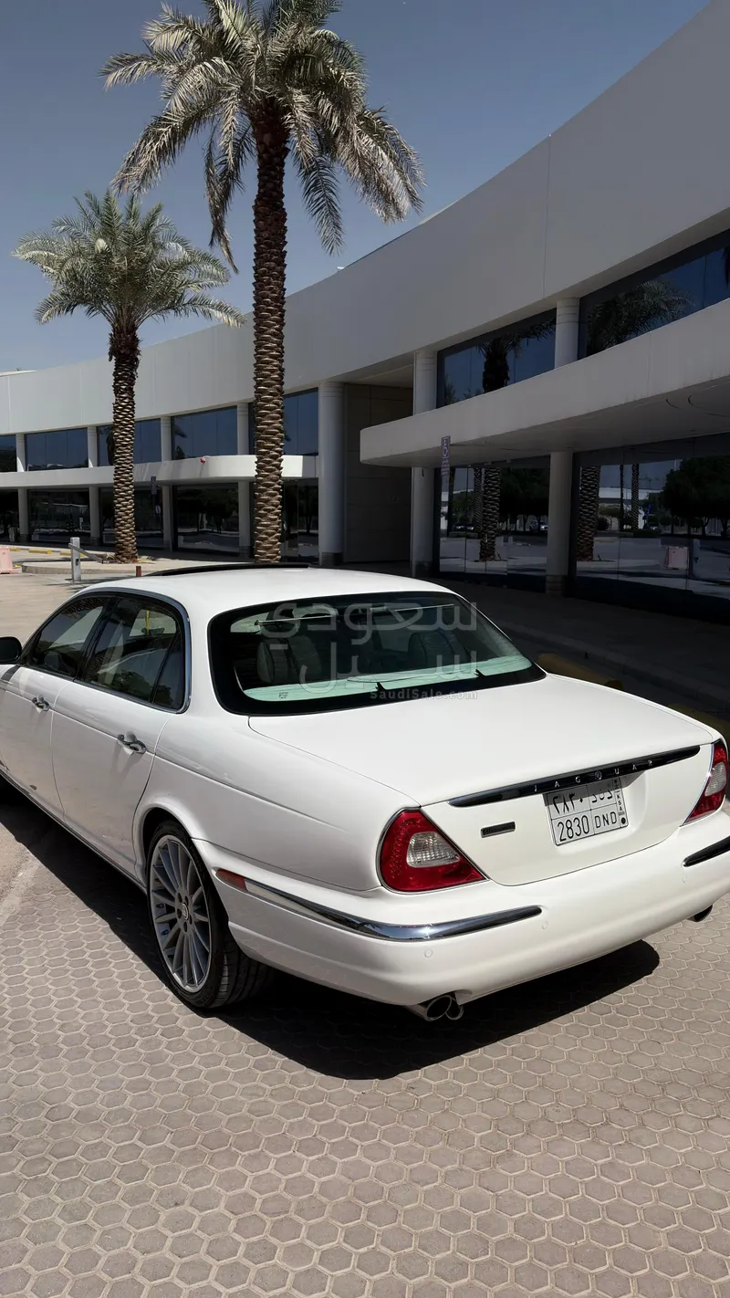2006 جاكوار اكس جي