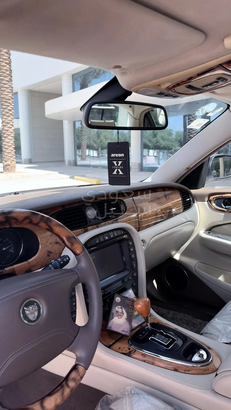 2006 جاكوار اكس جي