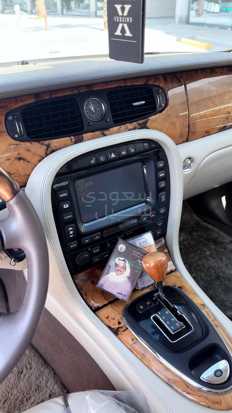 2006 جاكوار اكس جي