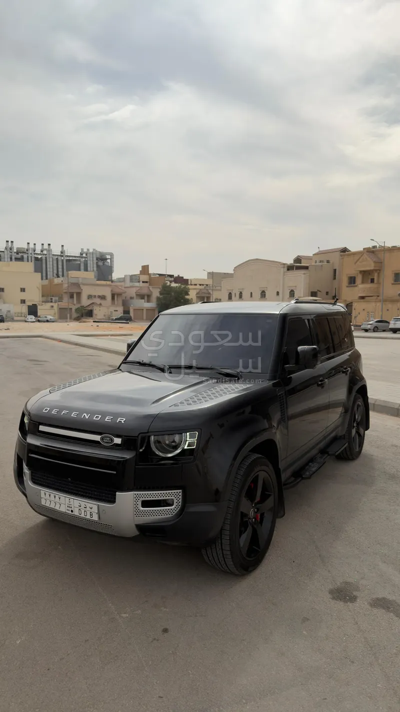 2021 لاند روفر ديفيندر اتش اس اي